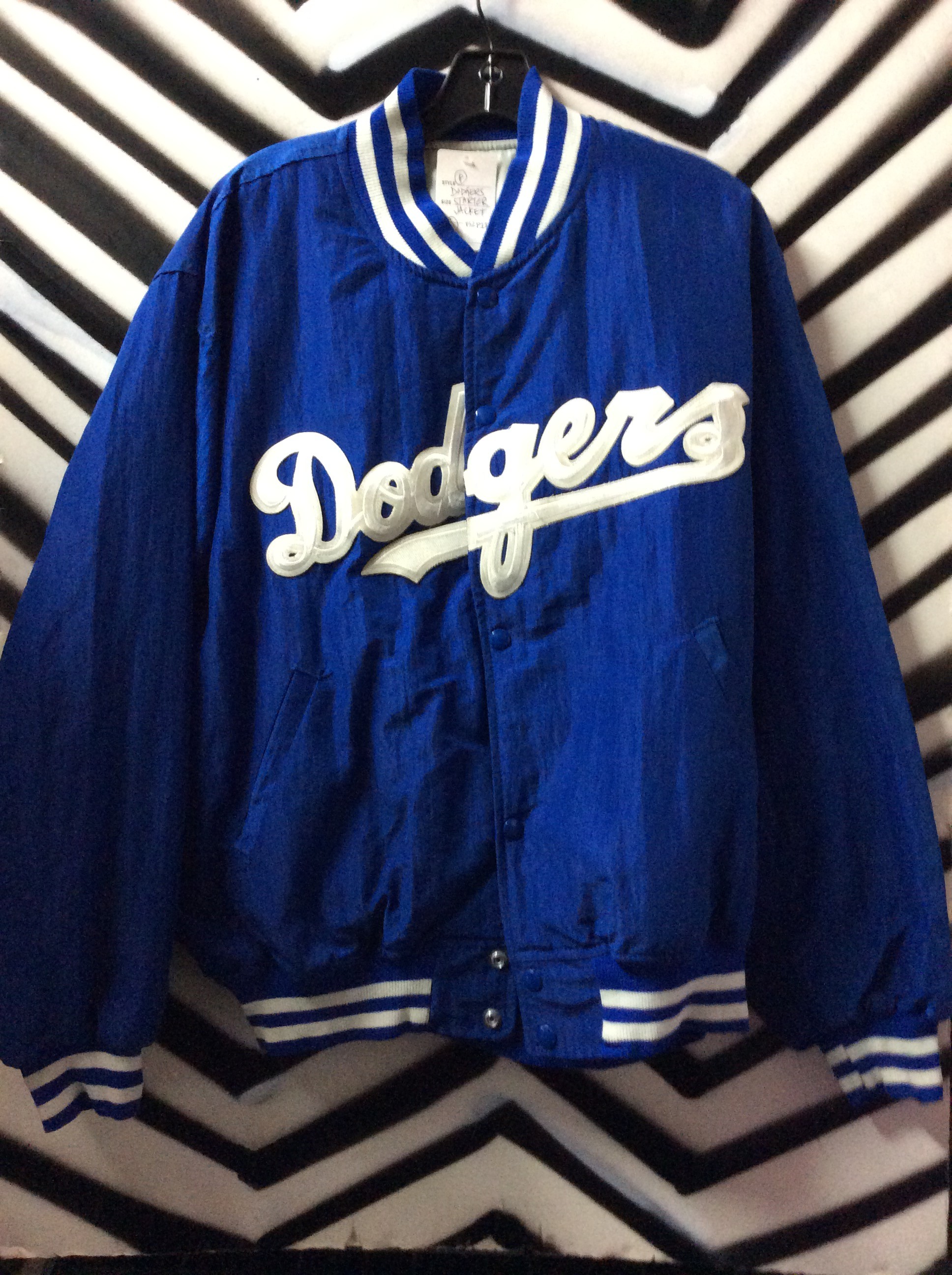 product details: LA Dodgers Starter jacket photo