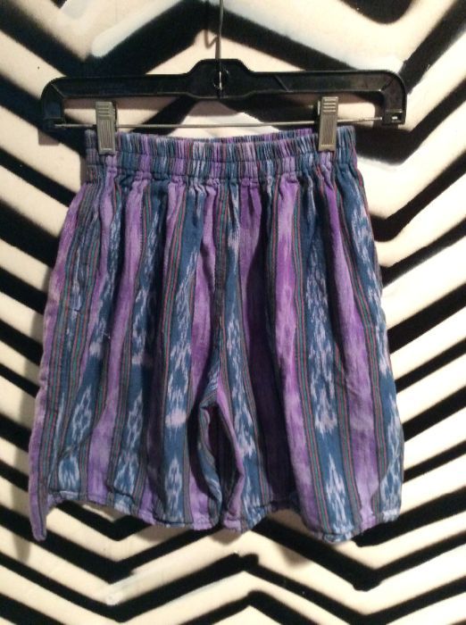 product details: ETHNIC TAPESTRY SHORTS photo