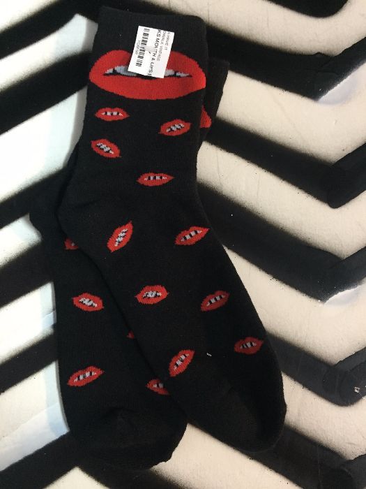 product details: SOCKS - MOUTH & LIPS DESIGN photo