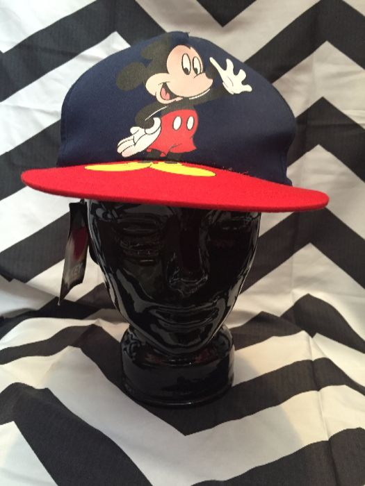 product details: MICKEY MOUSE BASEBALL CAP - TWO-TONED photo