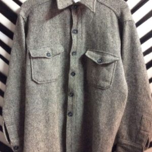 Photo detail:HEAVY WOOL SHIRT - HERRINGBONE PATTERN