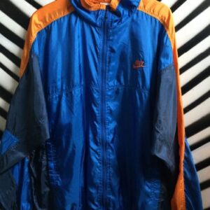 Photo detail:RETRO NIKE WINDBREAKER - COLOR BLOCK DESIGN