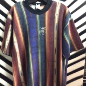 Photo detail:T-SHIRT W/AZTEC VERTICAL STRIPE DESIGN