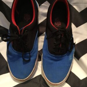 Photo detail:CANVAS LACE-UP SNEAKERS W/COLOR BLOCK DESIGN