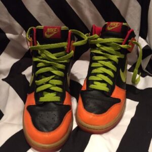 Photo detail:NIKE HIGH TOP SNEAKERS - WILD COLOR DESIGN