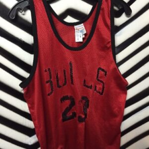 Photo detail:SUPER RETRO BULLS #23 BASKETBALL JERSEY