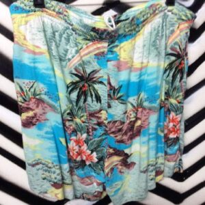 Photo detail:SWIM SHORTS W/MESH LINING & ELASTIC WAIST - HAWAIIAN PRINT DESIGN