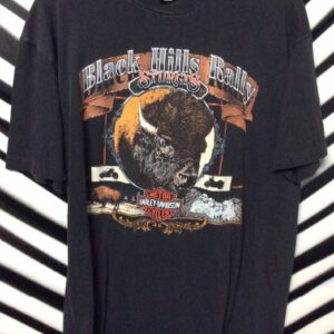 Photo detail:HARLEY DAVIDSON T-SHIRT W/BLACK HILLS RALLY STURGIS DESIGN