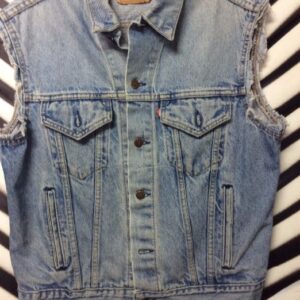 Photo detail:CLASSIC LEVIS DENIM VEST #PERFECT