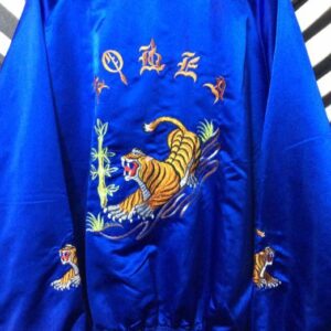 Photo detail:KOREA SATIN JACKET W/EMBROIDERED TIGER