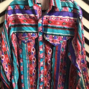 Photo detail:WESTERN STYLE SHIRT W/AZTEC PRINT DESIGN