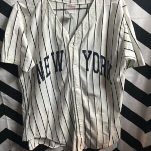 Photo detail:NEW YORK BASEBALL JERSEY W/PINSTRIPE DESIGN