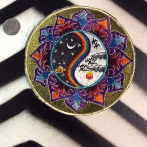 Photo detail:MYSTICAL YIN/YANG RAINBOW BACK PATCH - LARGE