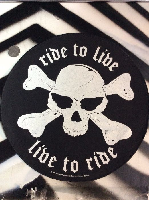 product details: RIDE TO LIVE/LIVE TO RIDE - SKULL BACK PATCH - LARGE ROUND photo