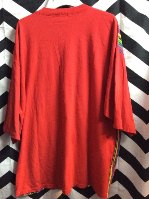 T SHIRT VERTICAL STRIPES COLORBLOCKED SLEEVES 2