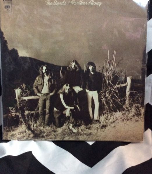 product details: VINYL RECORD - THE BYRDS - FARTHER ALONG - GLOSSY COVER photo