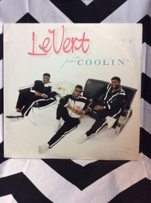 product details: VINYL RECORD - LEVERT -  JUST COOLIN' photo