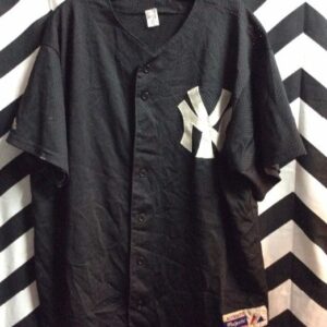 Photo detail:NEW YORK YANKEES BASEBALL JERSEY