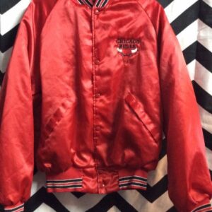 Photo detail:CHICAGO BULLS BASEBALL STYLE JACKET - SATIN