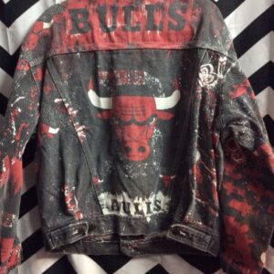 Photo detail:CHICAGO BULLS DENIM JACKET W/TEAM DESIGN PRINTED FABRIC