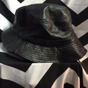 PATCH WORK LEATHER BUCKET HAT 1