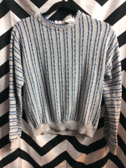 VERTICAL STRIPED PULLOVER SWEATER 1