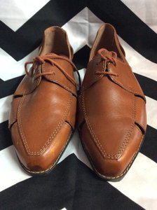*DEADSTOCK BROWN ESPRIT LEATHER SHOES CUT OUTS 1