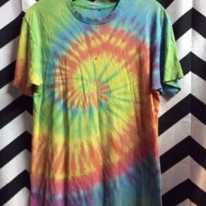 Photo detail:VINTAGE T-SHIRT - TIE-DYE W/SPIRAL DESIGN