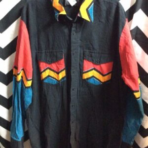 Photo detail:WESTERN PRINT SHIRT W/ZIG-ZAG COLOR BLOCK PRINT - EMBROIDERED SADDLE BRONC DESIGN