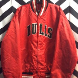 Photo detail:CHICAGO BULLS STARTER BASEBALL STYLE JACKET