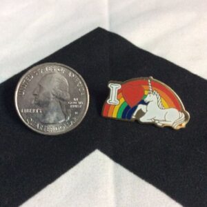 Photo detail:BW PIN - I HEART UNICORNS W/RAINBOW #64