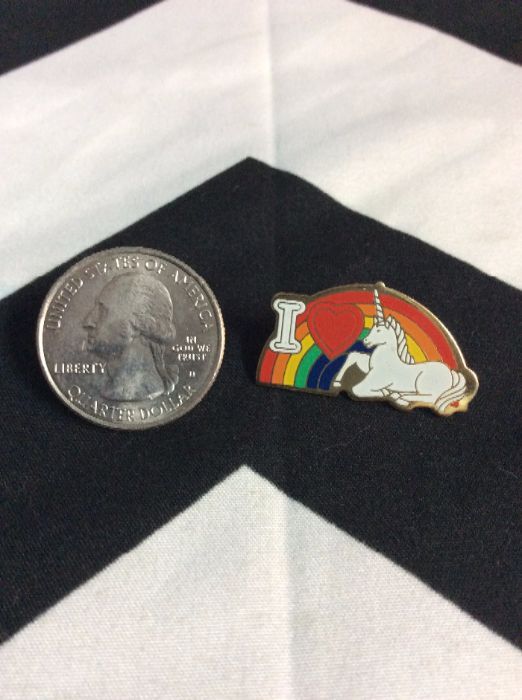 BW PIN- I Love Heart Unicorns Rainbow Pin 64 1
