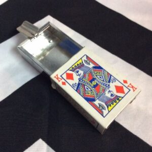 Photo detail:ASHTRAY - PORTABLE - PLAYING CARD DESIGN