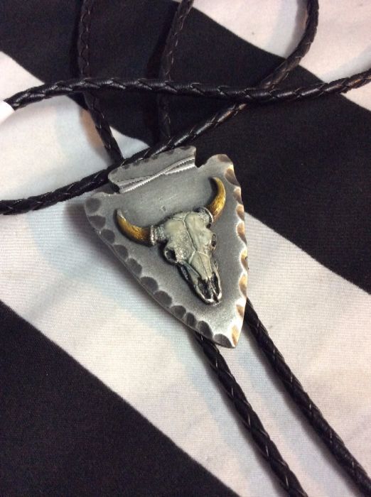 Photo detail:BOLO TIE 2-TONE COW SKULL ARROWHEAD