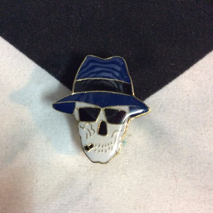 BW PIN- Skull w/ Panama Hat 1