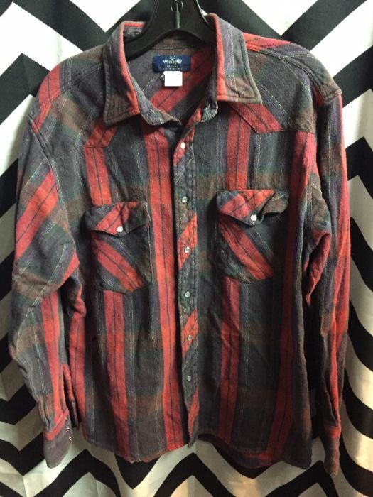 Wrangler Flannel Shirt W/pearl Snaps – Vertical Stripe Design | Boardwalk  Vintage