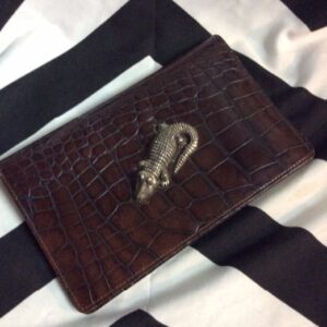 Photo detail:EMBOSSED CROCODILE LEATHER BILL FOLD METAL ORNAMENT