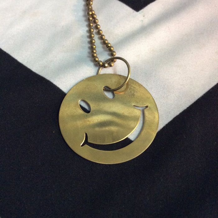product details: NECKLACE - SMILEY FACE W/CHAIN (LONG LENGTH) - LARGE photo