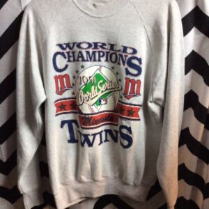 Photo detail:1991 MINNESOTA TWINS PULLOVER SWEATSHIRT - WORLD SERIES