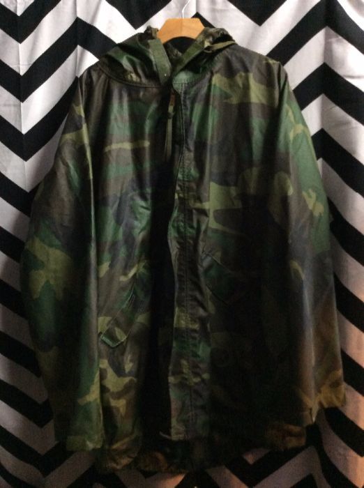 Military Issued Camo Vinyl Rain Jacket w/ Hood 1
