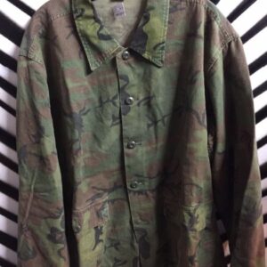 Photo detail:OLD STYLE CAMO MILITARY JACKET