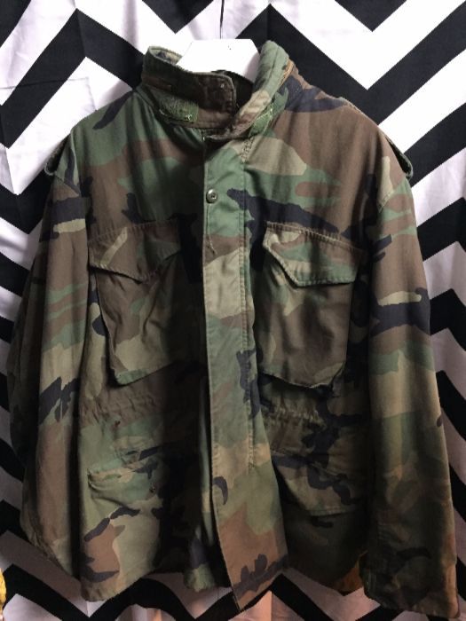 Thick Camo Military Jacket with zipup hood 1