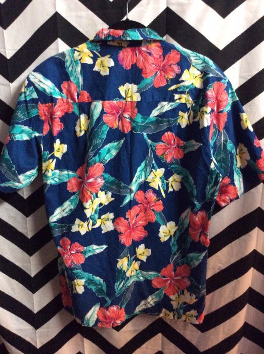 Hawaiian Shirt – Tropical Floral Print | Boardwalk Vintage