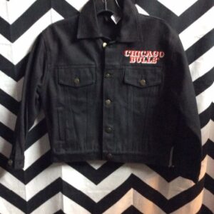 Photo detail:DENIM JACKET - CHICAGO BULLS - CROPPED