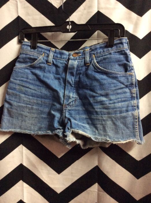 wrangler blue jean shorts