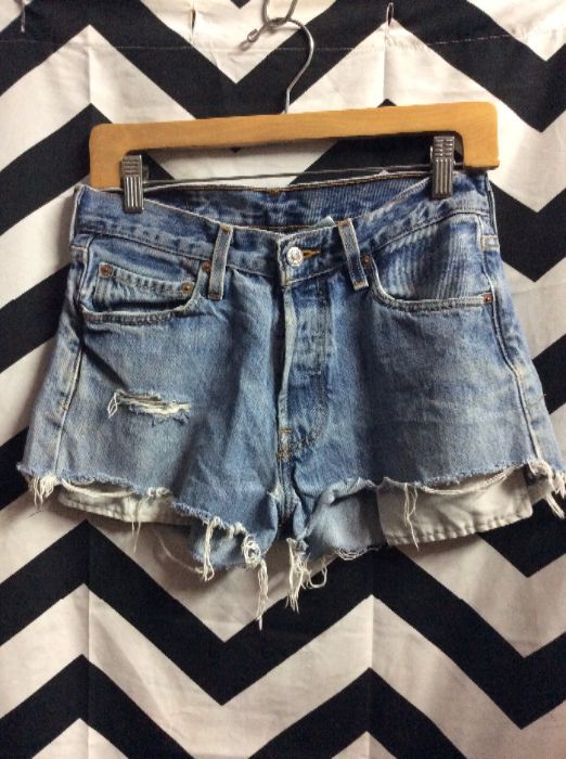 LEVIS CUT OFF SHORTS HIGH CUT SMALL FRAY 1