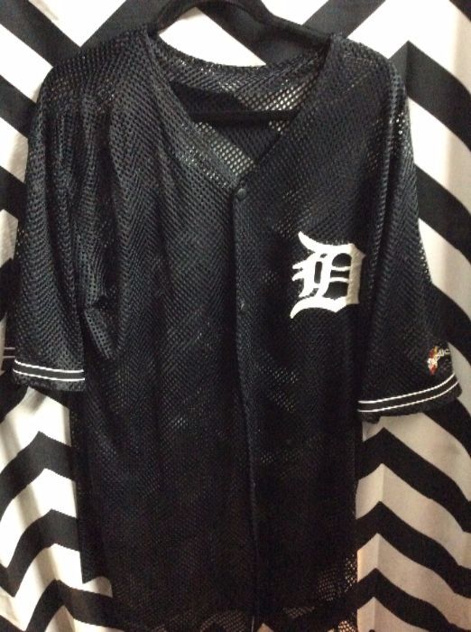 black detroit tigers jersey