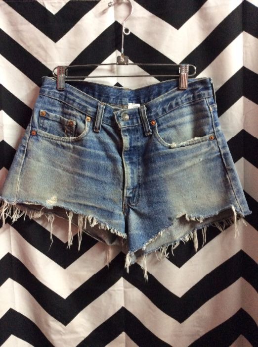 LEVIS DENIM CUT OFF SHORTS ZIP FLY #PERFECT #THEBEST as-is 1