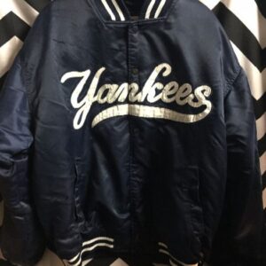 Photo detail:MAJESTIC BASEBALL STYLE JACKET - SATIN BUTTON UP NEW YORK YANKEES JACKET as-is