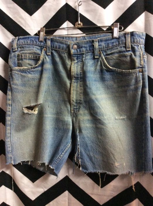 CUT OFF SOFT LEVIS SHORTS SZ 36 ORANGE TAB 1